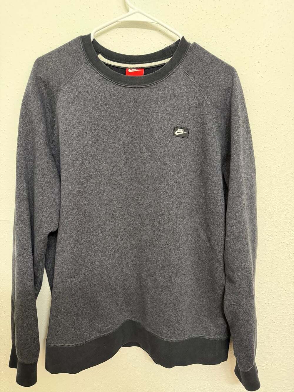 Nike Sportswear AW77 Crewneck Raglan Sweatshirt Dark Heather Grey 823872-060